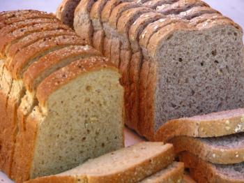 kspoddar / CC BY-SA (https://creativecommons.org/licenses/by-sa/2.0);  https://upload.wikimedia.org/wikipedia/commons/3/39/Breadindia.jpg