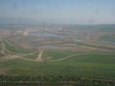 Zdroj: Wikipedia („Lake most“ od Cool3d – Vlastní dílo. Licencováno pod CC BY-SA 3.0 via Wikimedia Commons - https://commons.wikimedia.org/wiki/File:Lake_most.JPG#/media/File:Lake_most.JPG)