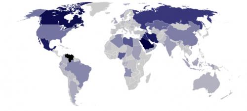 HêRø / Public domain;  https://upload.wikimedia.org/wikipedia/commons/f/f0/Oil_Reserves_Updated.png