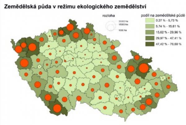 in http://www.bio-info.cz/zpravy/ekologicke-zemedelstvi-a-biopotraviny-v-cr  zdroj: Mze (LPIS 2014); vlastní výpočty ČTPEZ